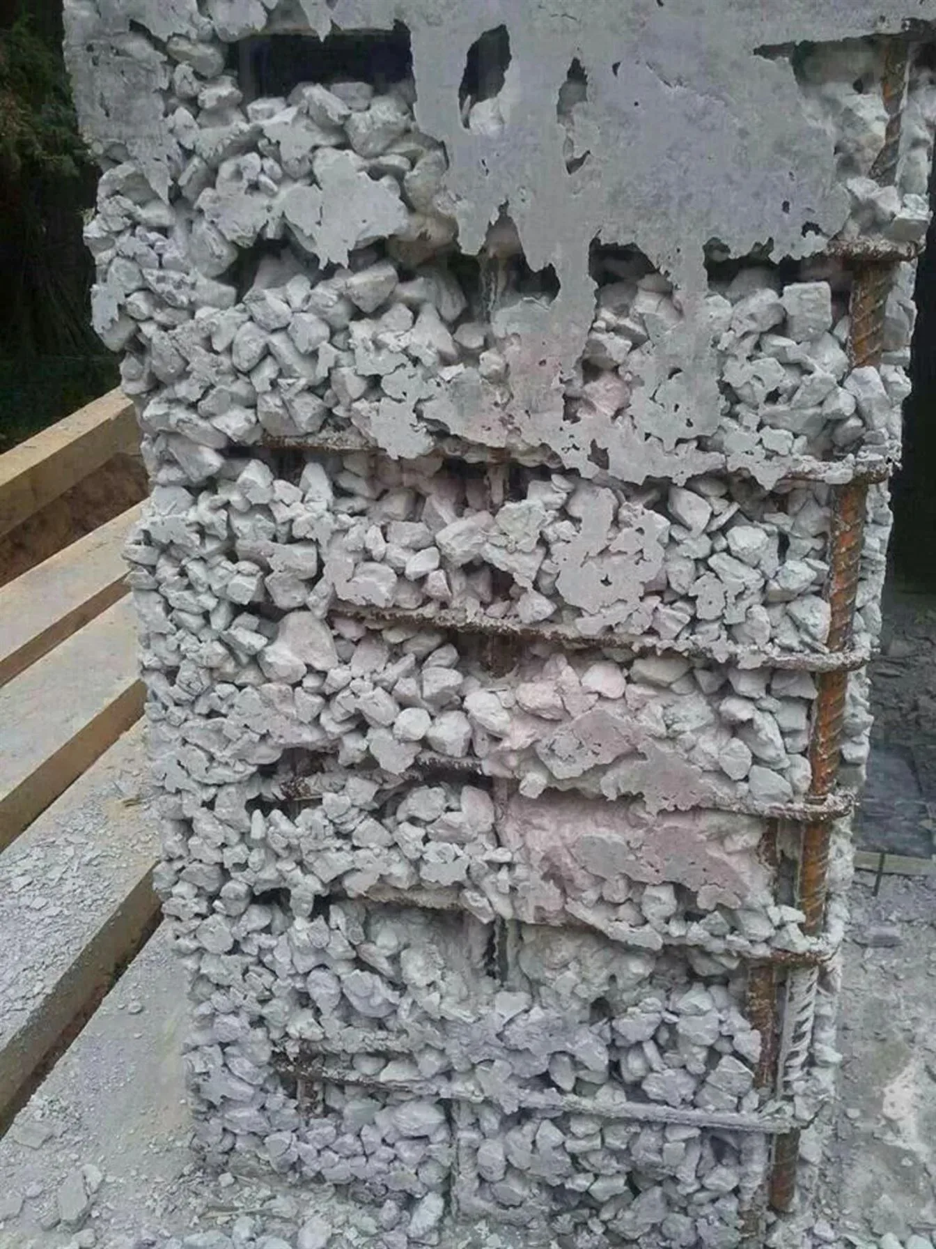 Segregation of concrete is one of the most common yet critical problems that affects the strength, durability, and overall quality of concrete structures. segregation of concrete