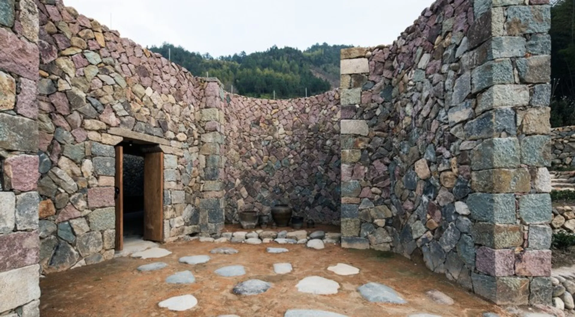 Stone masonry is one of the oldest construction techniques and has been used for centuries to build strong, durable structures. It involves stacking cut and dressed stones on top of each other, held together by mortar, to form walls, arches, and other architectural elements. stone masonry wall