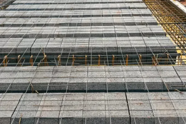 When constructing a concrete slab to support heavy equipment, the slab thickness is a critical factor that must be carefully considered to ensure safety and longevity. concrete slab thickness for heavy equipment